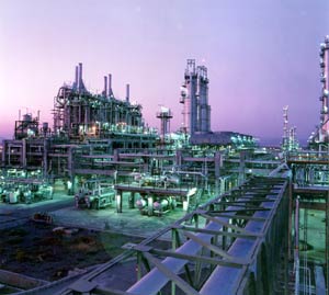 Iran’s TBZ busy evaluating applicants for refinery’s upgrading tender